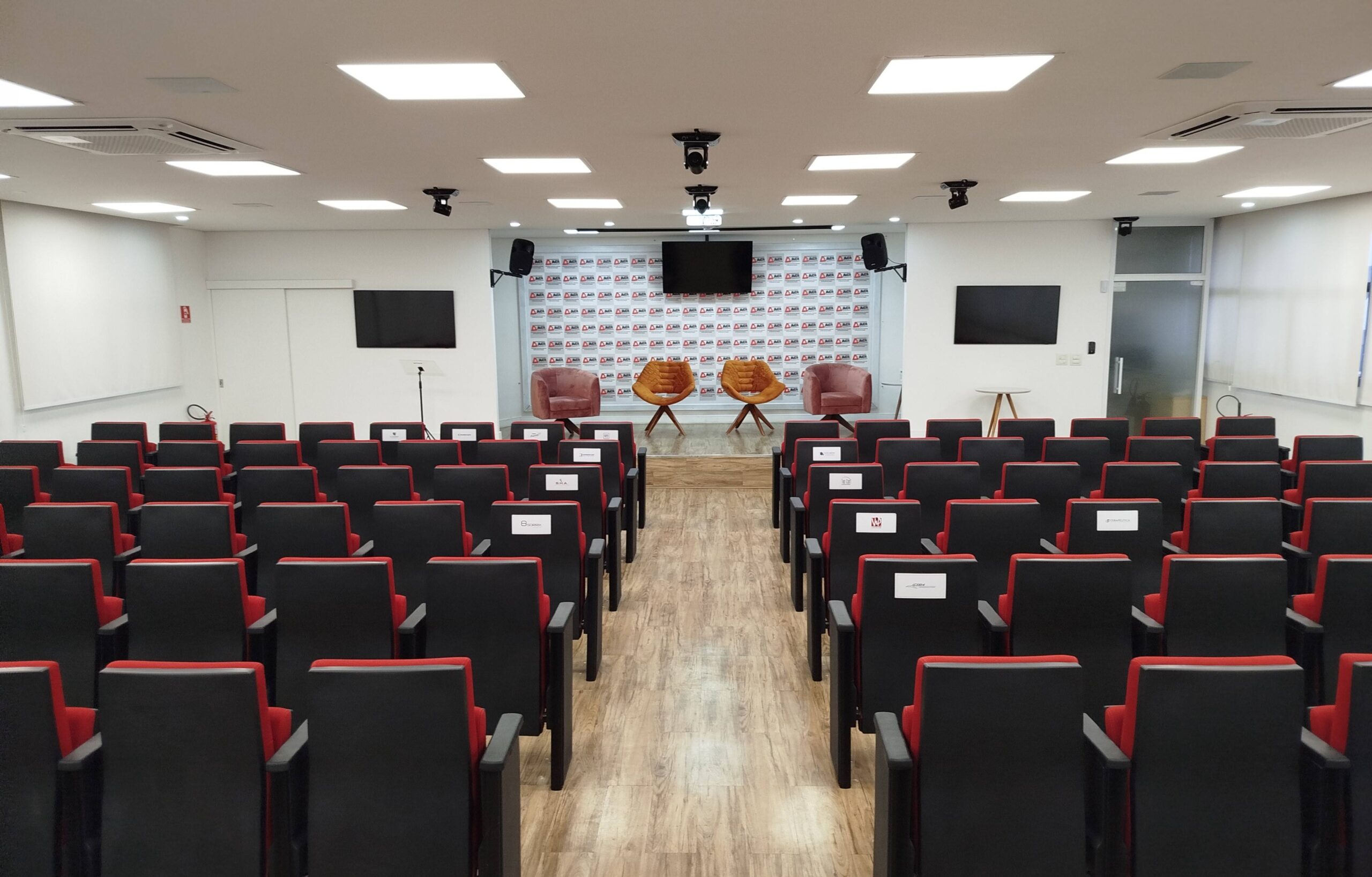 Auditorio-511097_4000-2556-0-0